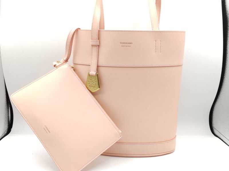 フェラガモ買取 ハンドバッグ